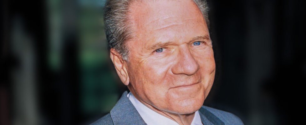 profile-thomas-peterffy-978x400 (1)