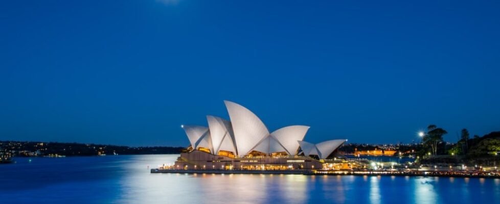 sydney_australia-1024x636-978x400