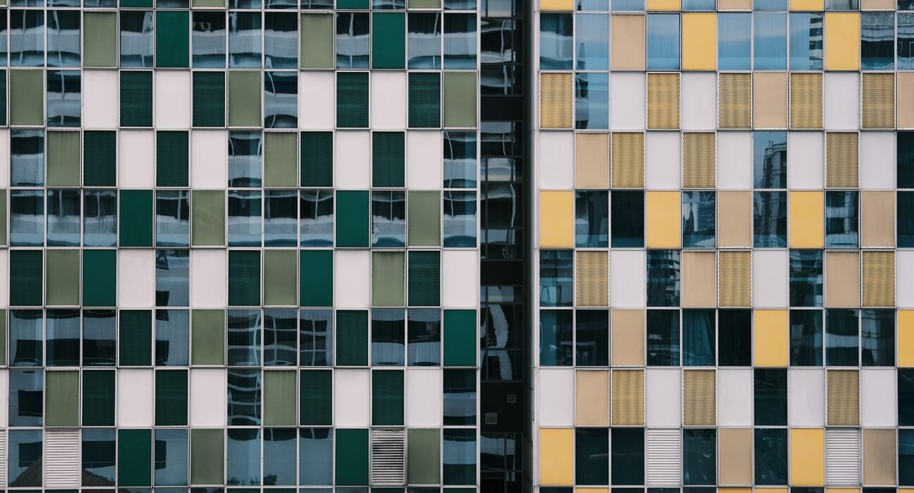 claudio-schwarz-duj9YsiNKvM-unsplash