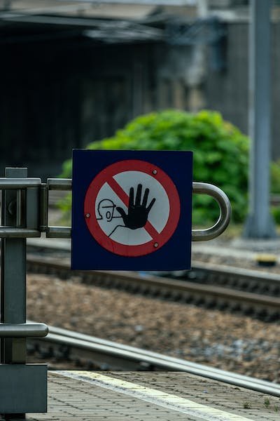free-photo-of-entrance-forbidden-sign