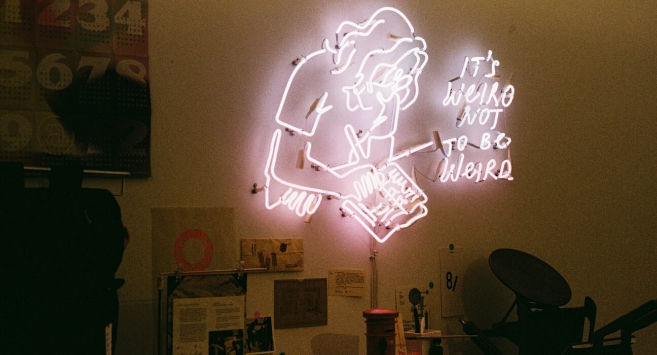 izumi-barton-uNBnKL2B5-k-unsplash