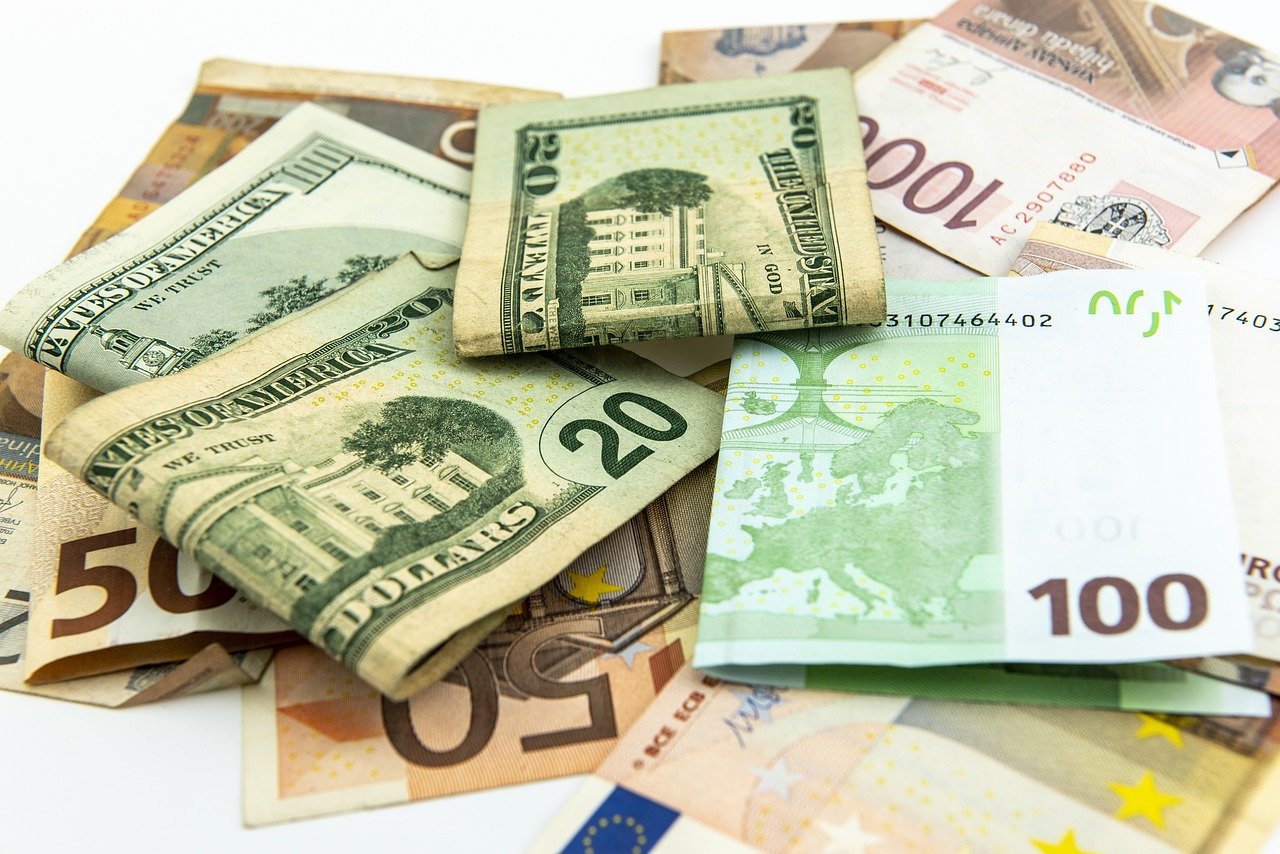 money-4546872_1280