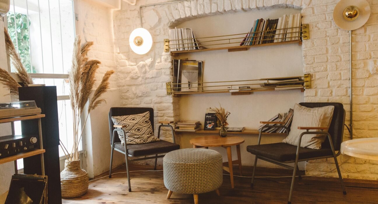 pexels-emre-can-acer-2079246