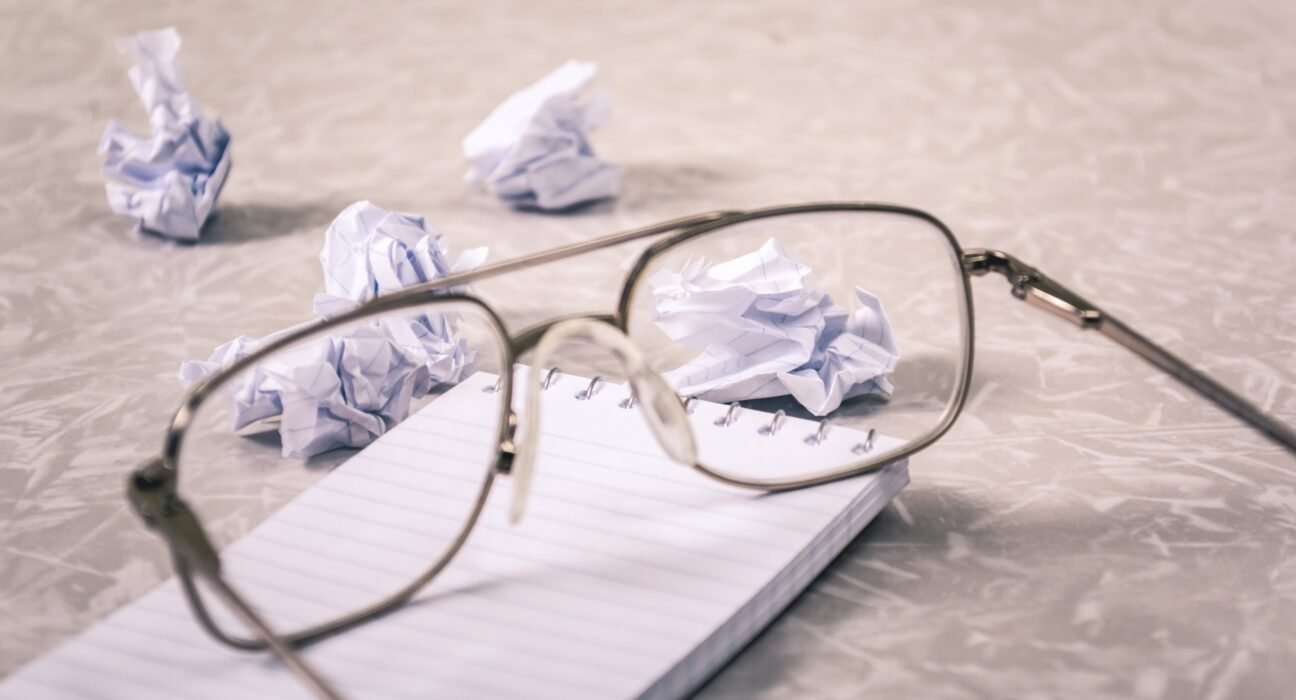 pexels-steve-johnson-963056