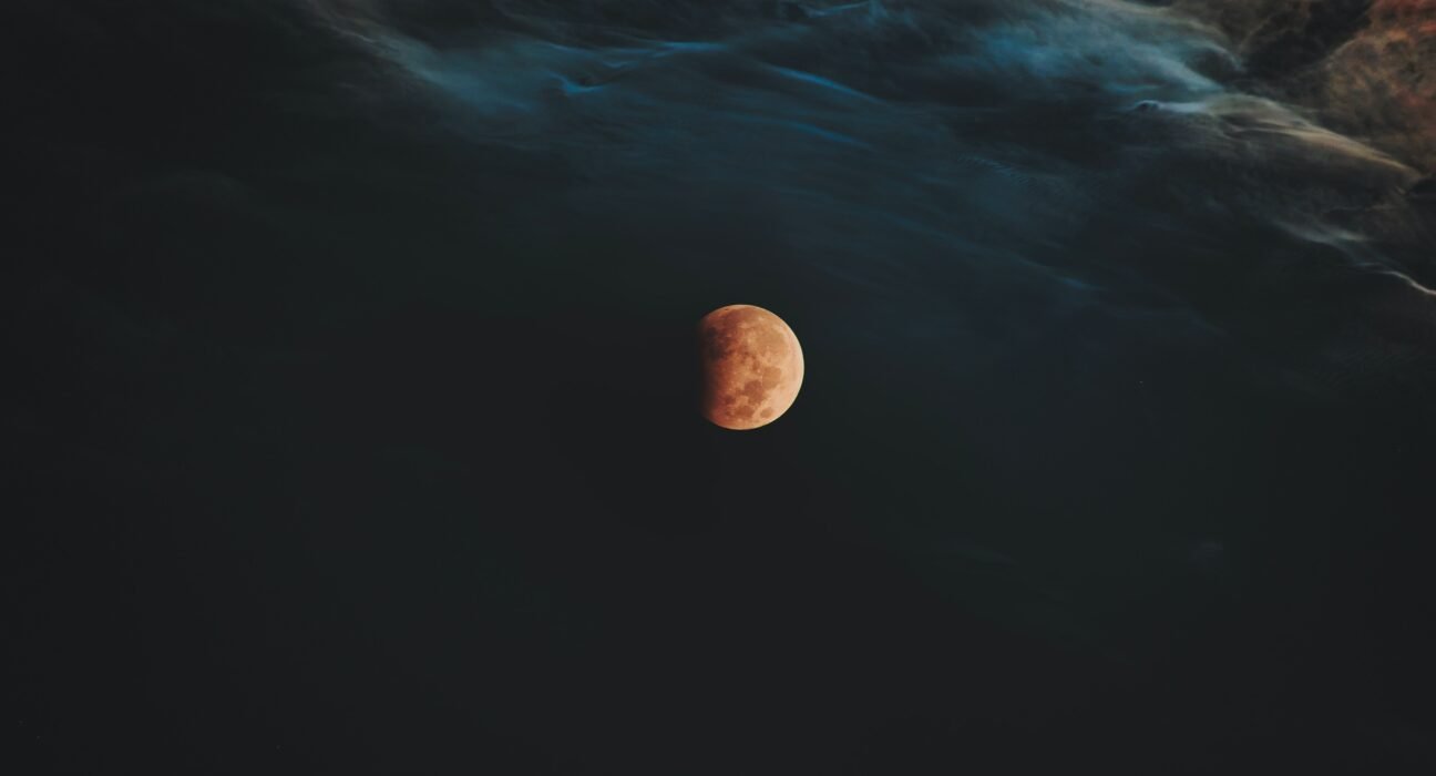 realfish-yQ-U5OvVhPk-unsplash