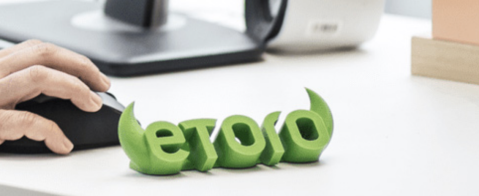 etoro_desk_logo-1024x558-978x400 (2)