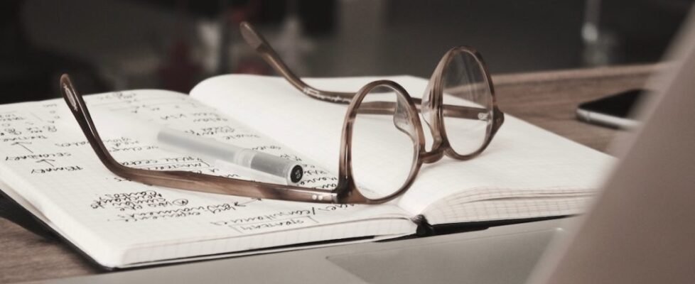 glasses_file_desk-1024x576-978x400