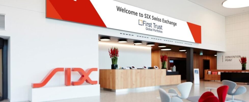 six-lobby-etf-firsttrust.six-image.wide_.1920-1024x410-978x400