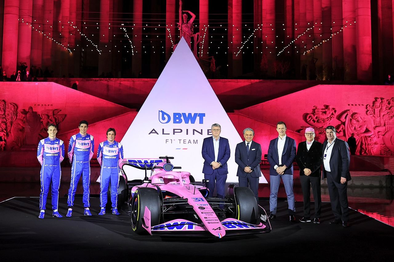 2022-lancement-bwt-alpine-f1-team-a522-paris-2