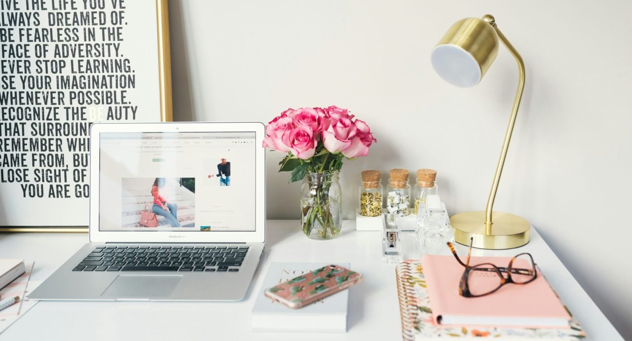 arnel-hasanovic-MNd-Rka1o0Q-unsplash