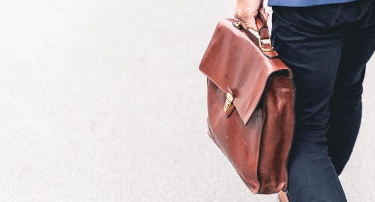 attorney_business_man-978x400 (1)