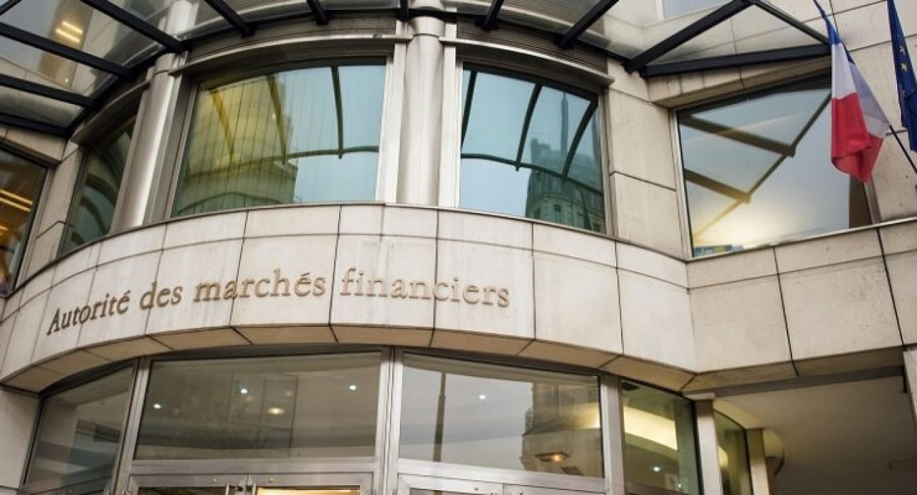 france-amf-office-front-978x400 (1)