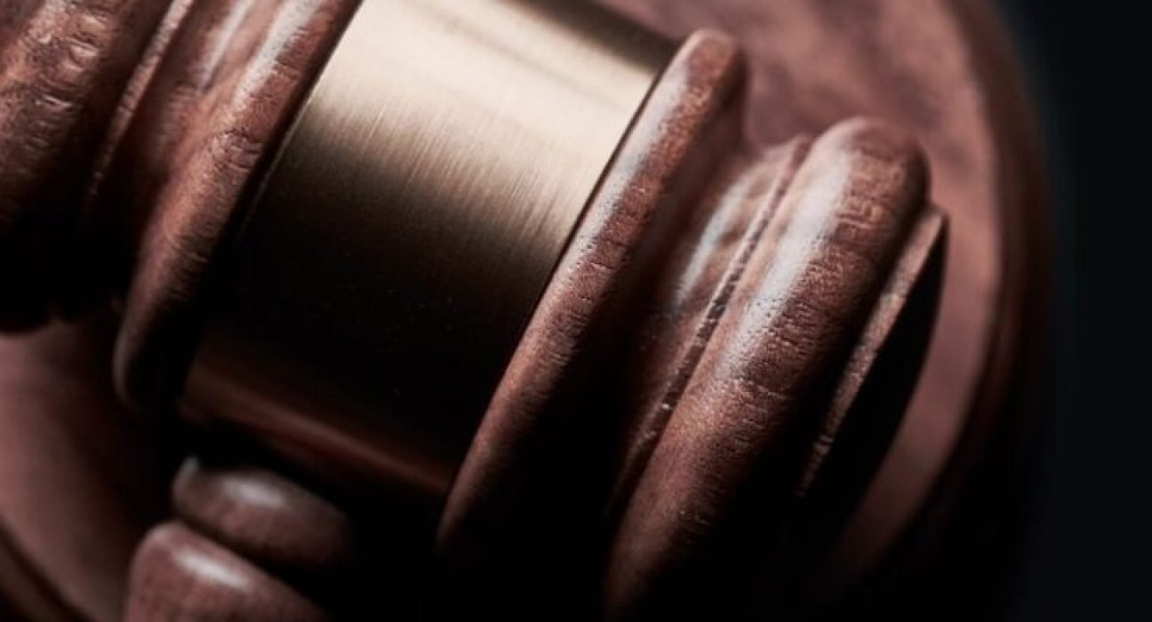 law-1024x566-978x400 (2)