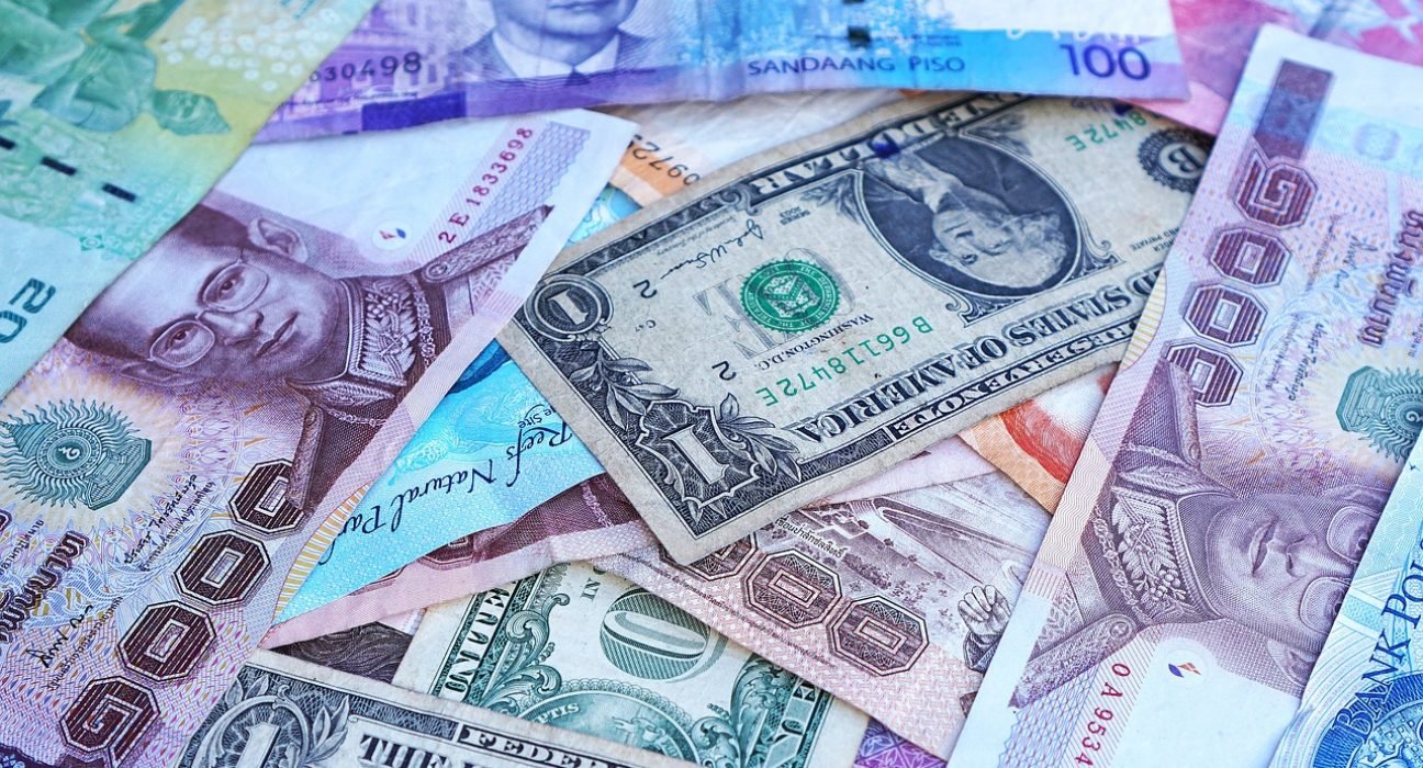 money-1578510_1280