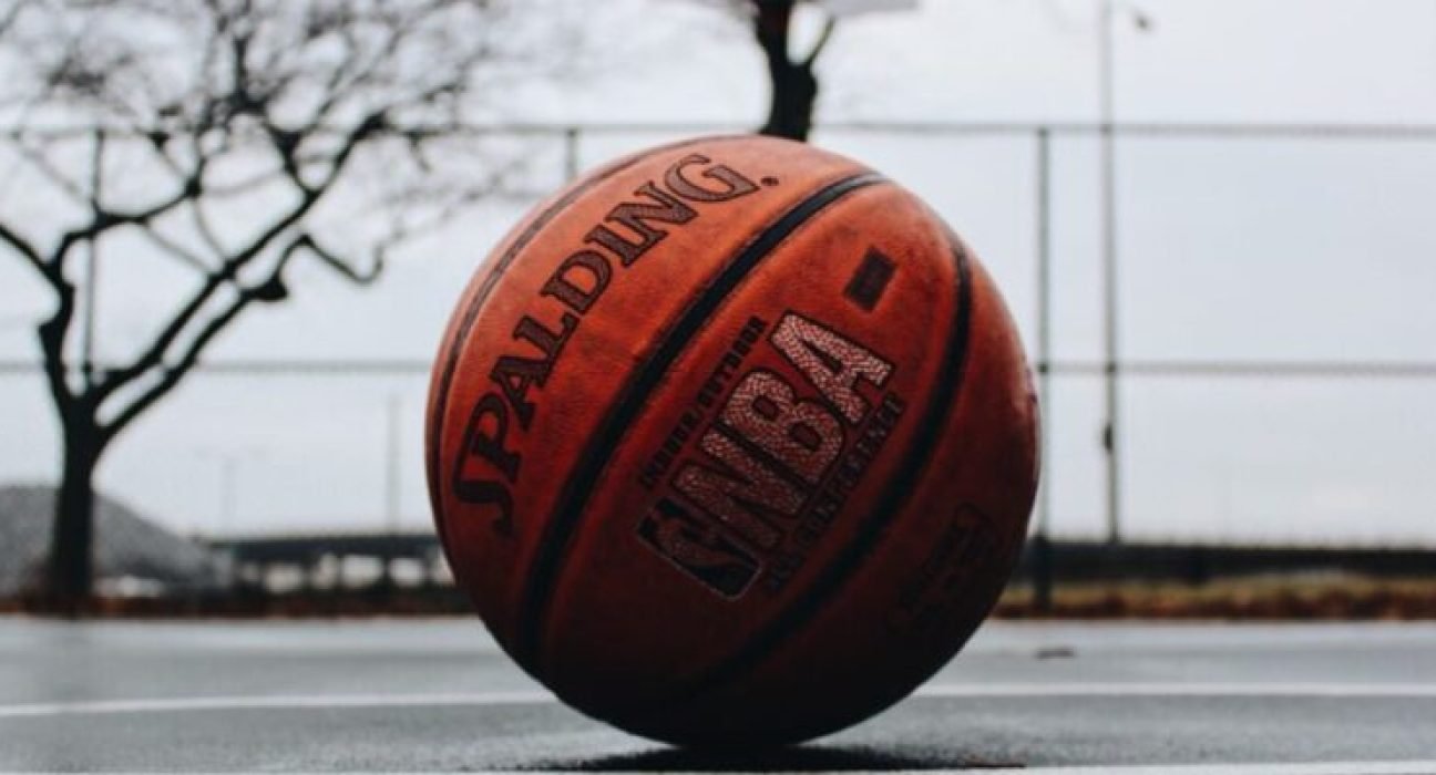 nba_basketball-1024x682-978x400