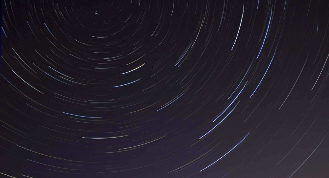 pexels-jakub-novacek-924824