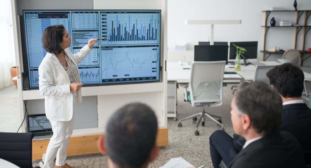 pexels-kampus-production-8353802