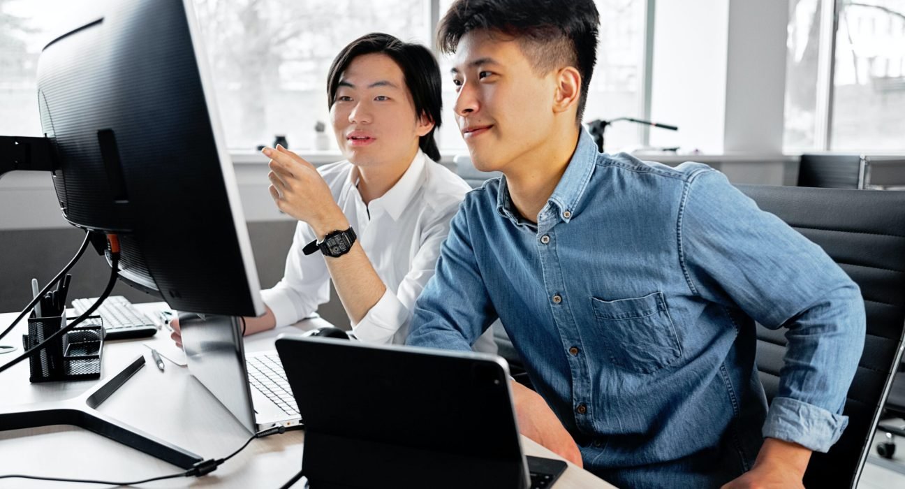 pexels-mikhail-nilov-7988750