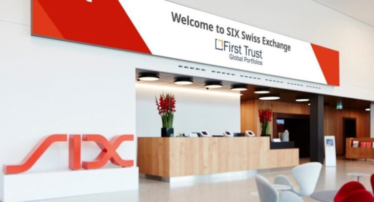 six-lobby-etf-firsttrust.six-image.wide_.1920-1024x410-978x400